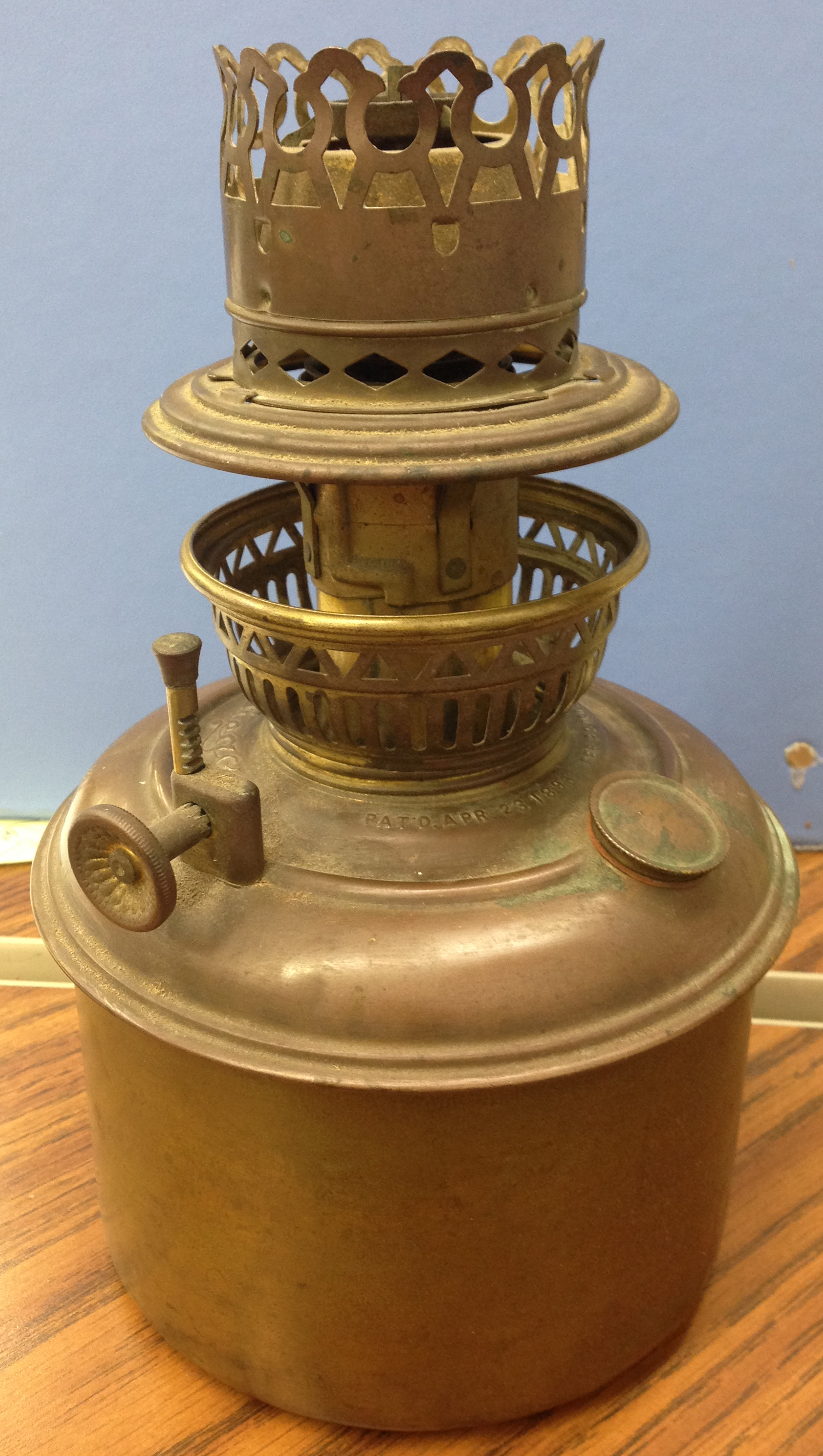 San Diego oil pot mantle lamp